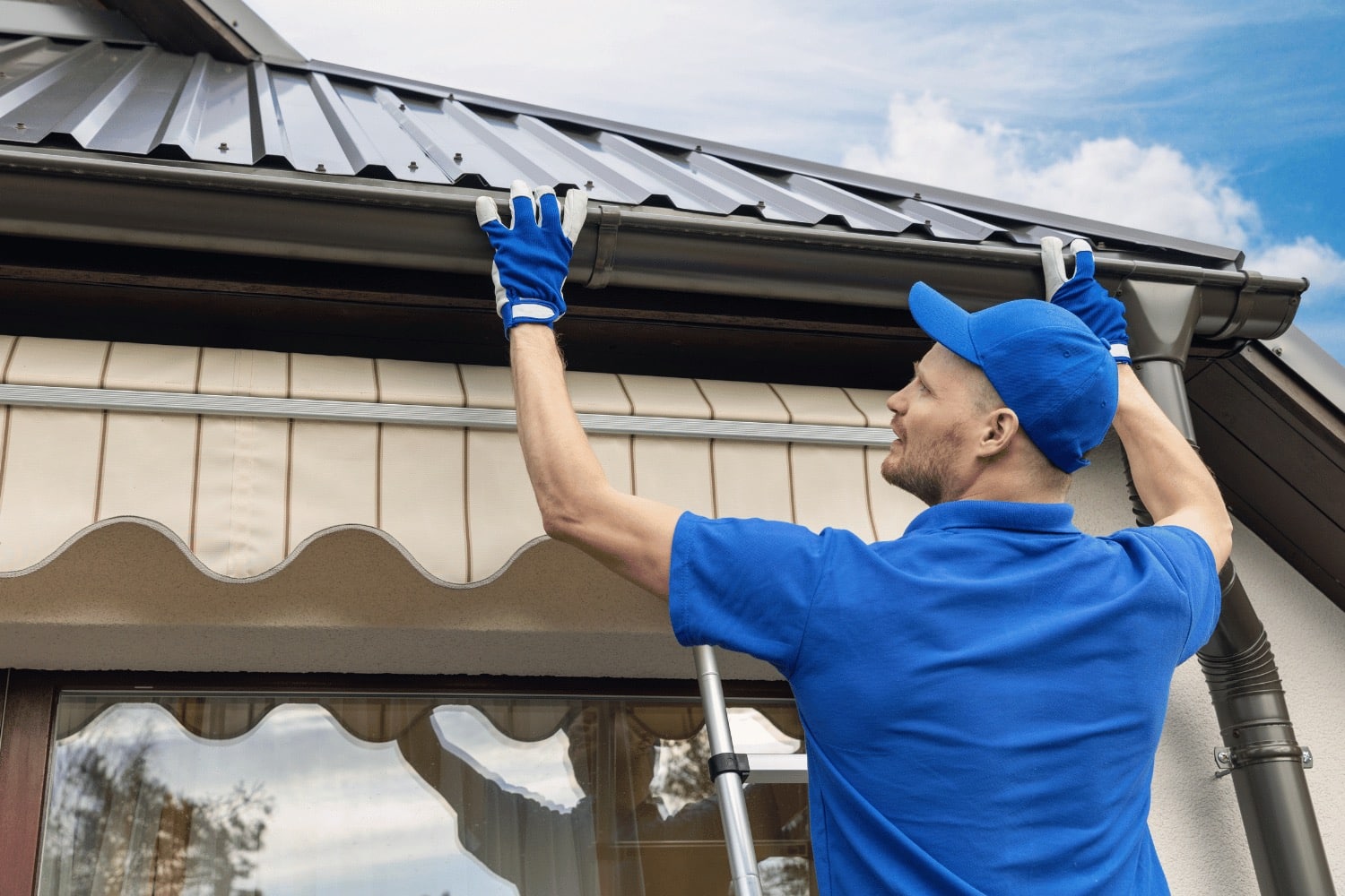 One Contractor For The Roof The Gutters And The Trim 1 8 1